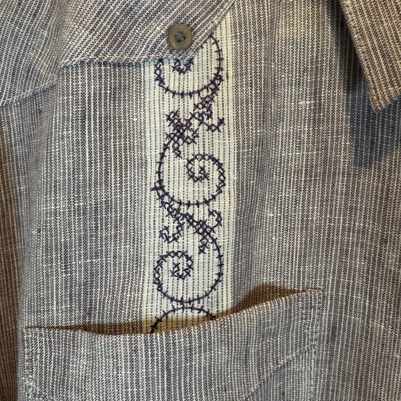 Cubavera Other - Cubavera 100% Linen Shirt Embroidered Guayabera Short Sleeve Men's L Lilac